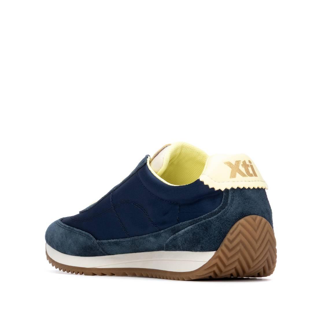 Zapatilla de mujer plano Xti 14520901