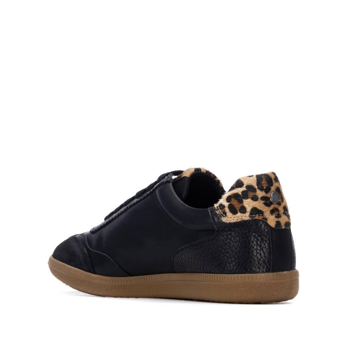 Zapatilla de mujer plano Carmela 16264004