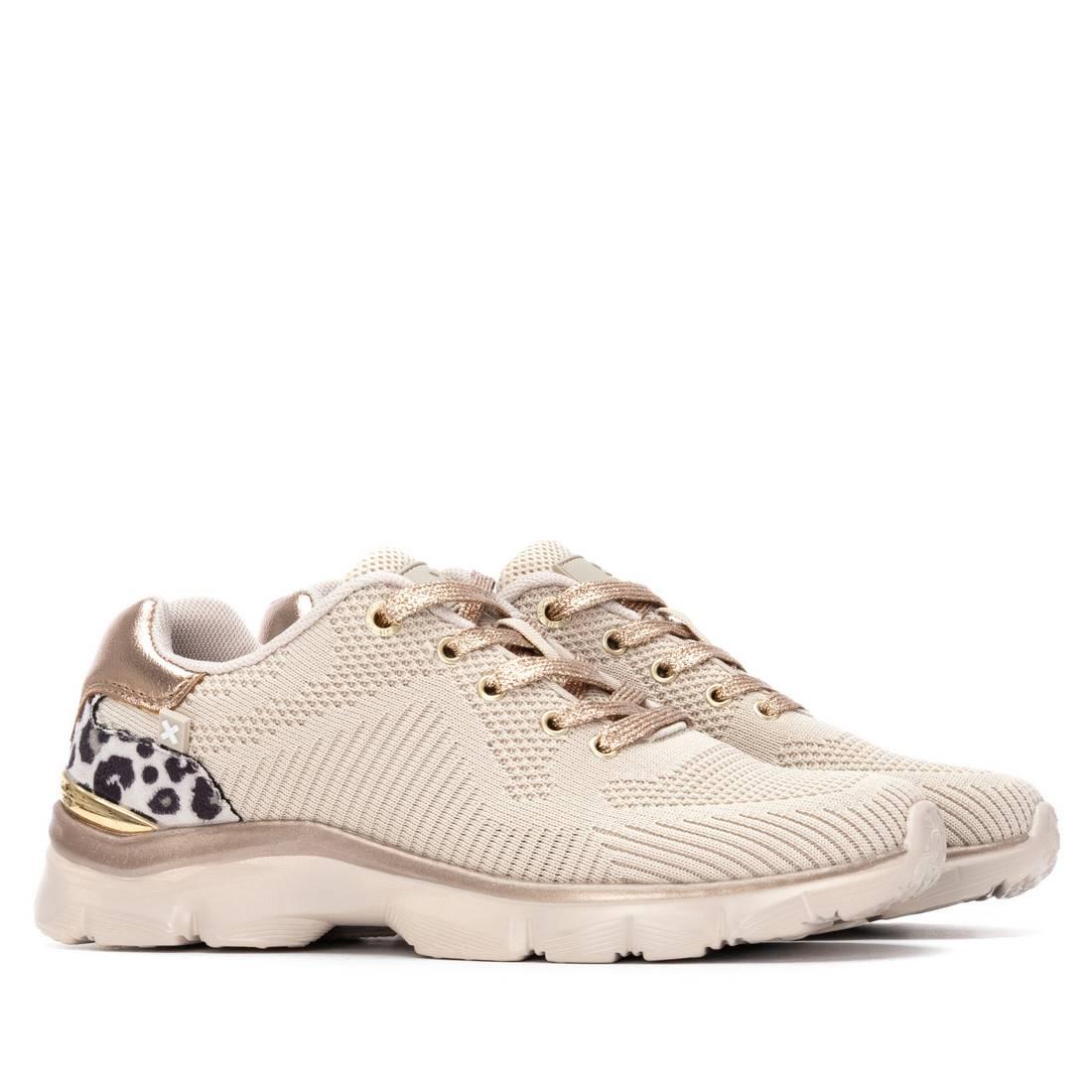 Zapatilla de mujer plano Xti 14436102