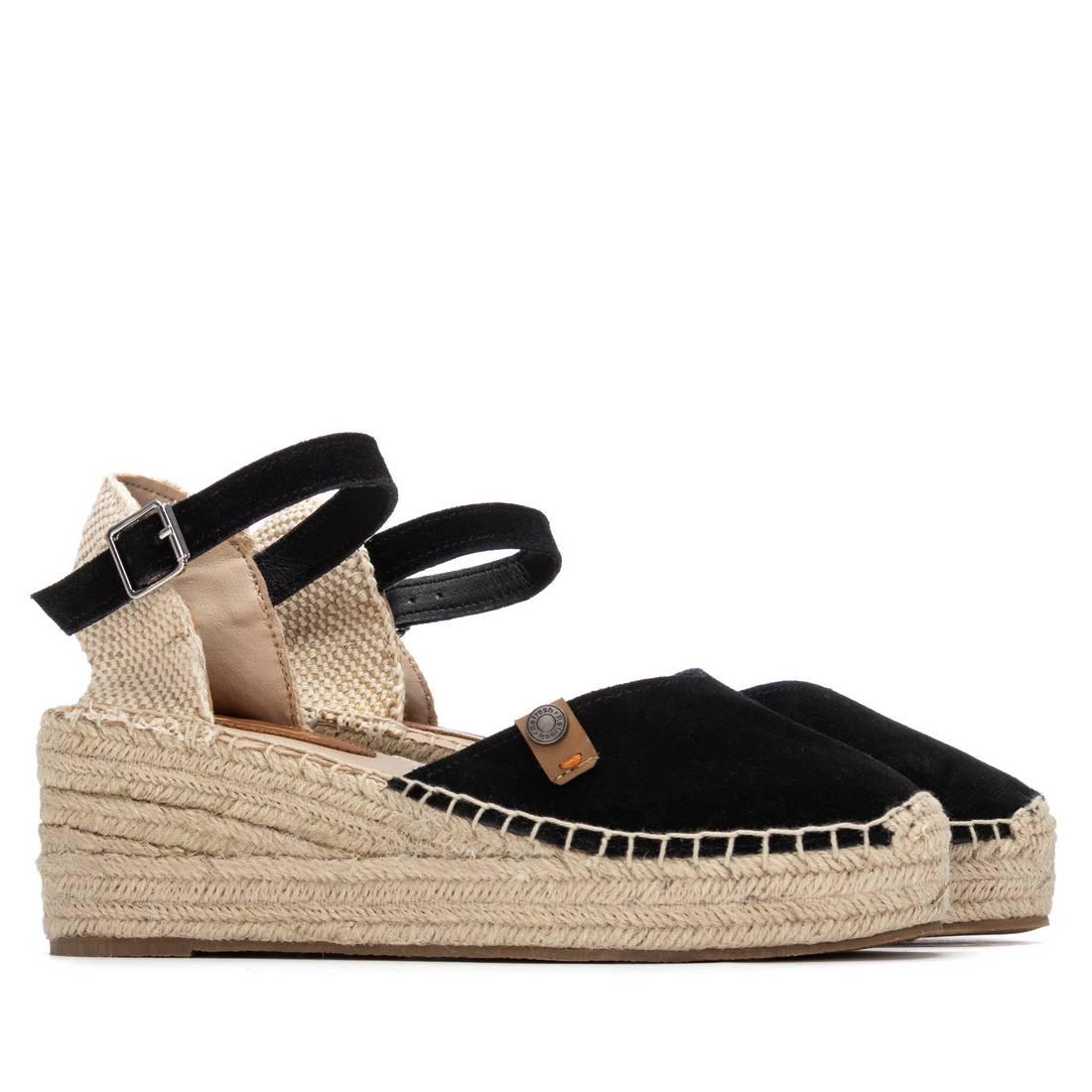 Zapato de mujer con cuña Refresh 17523505