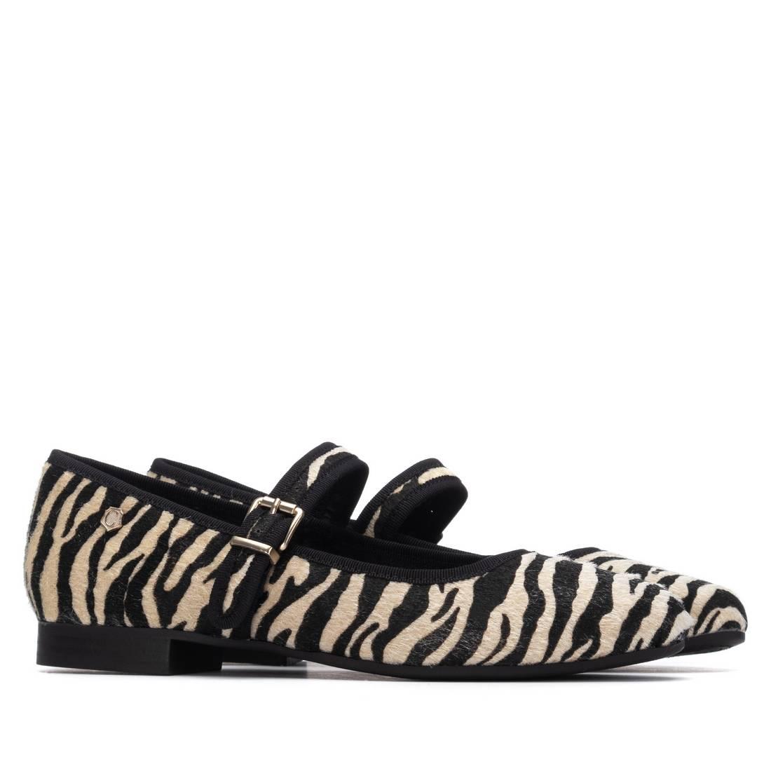 Zapato de mujer con tacón Carmela 16256106