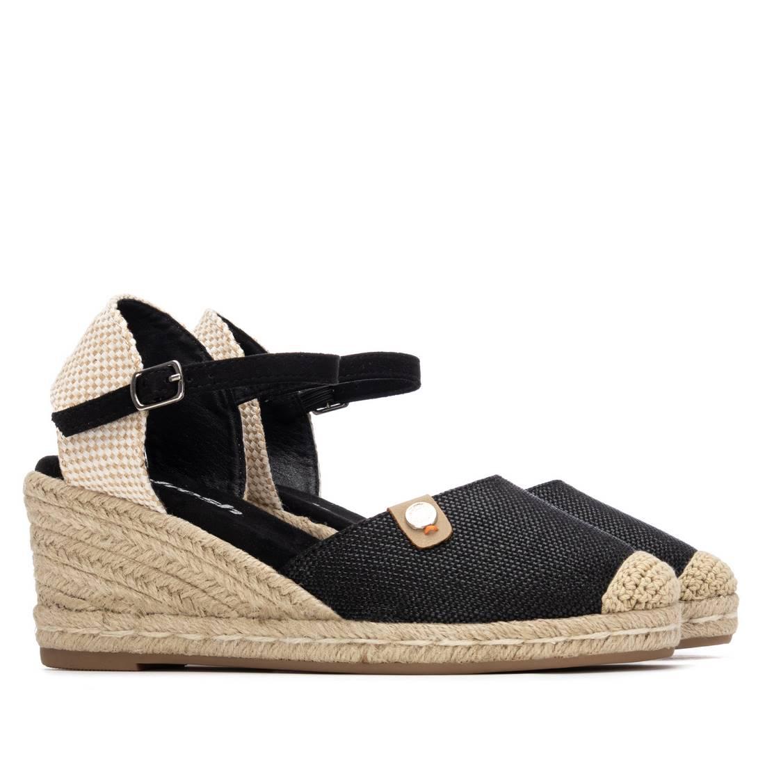 Zapato de mujer con cuña Refresh 17520903
