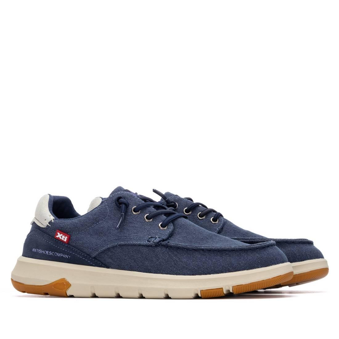 Zapato de hombre plano Xti 14571601