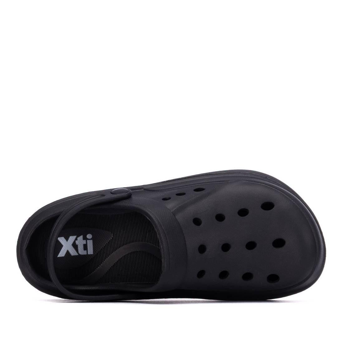 Zueco de mujer plano Xti 14513901