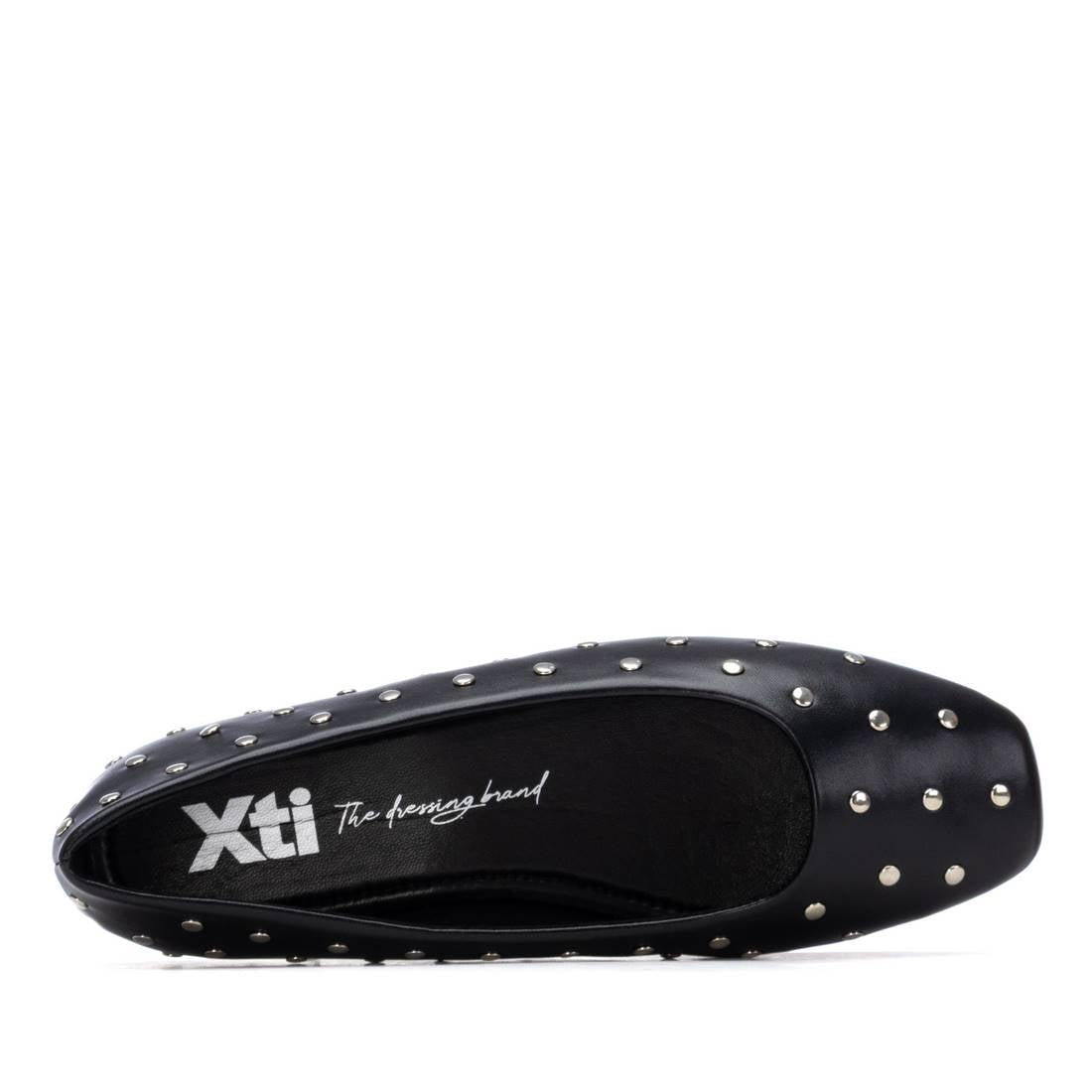 Zapato de mujer plano Xti 14511501