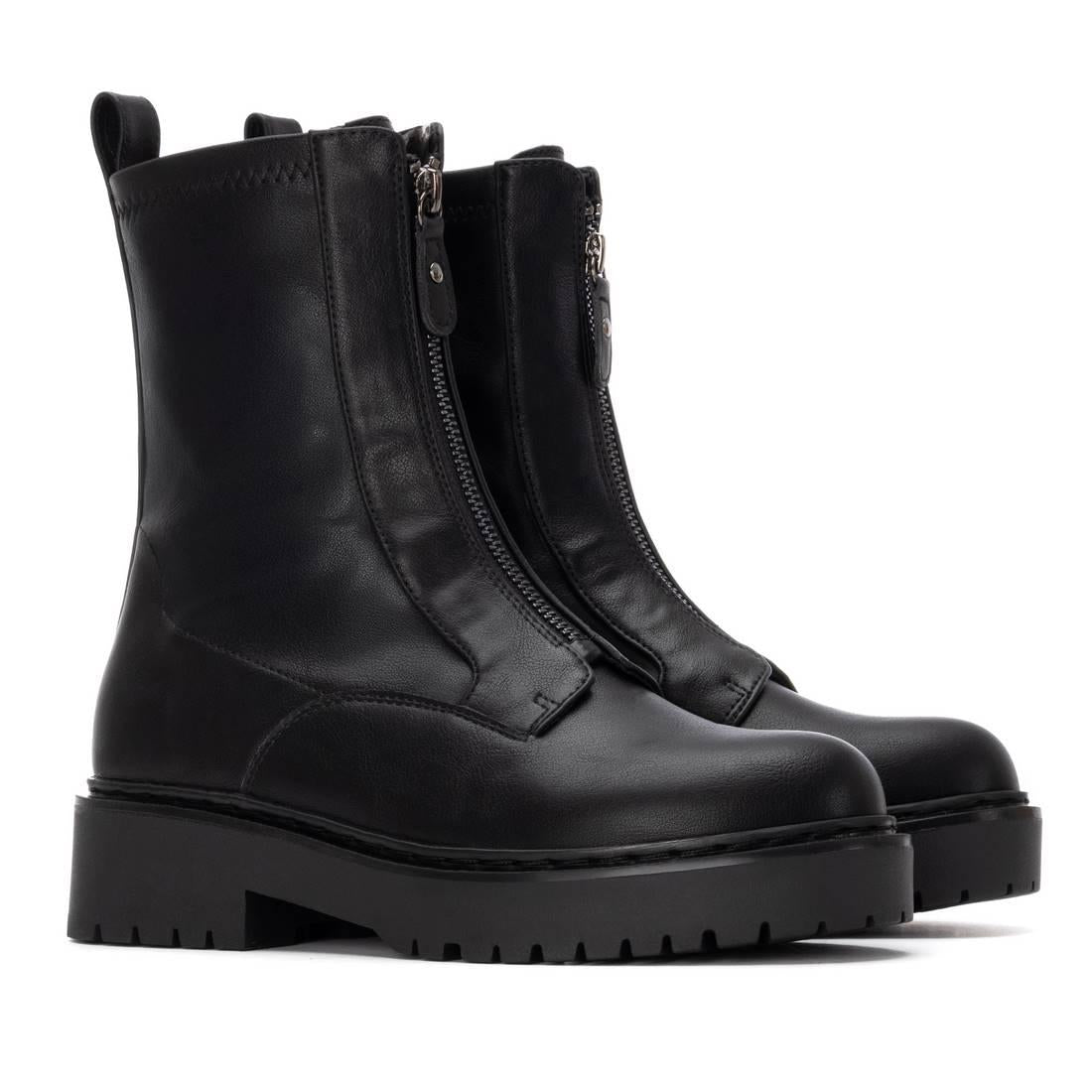 Botin de mujer plano Xti 14466101