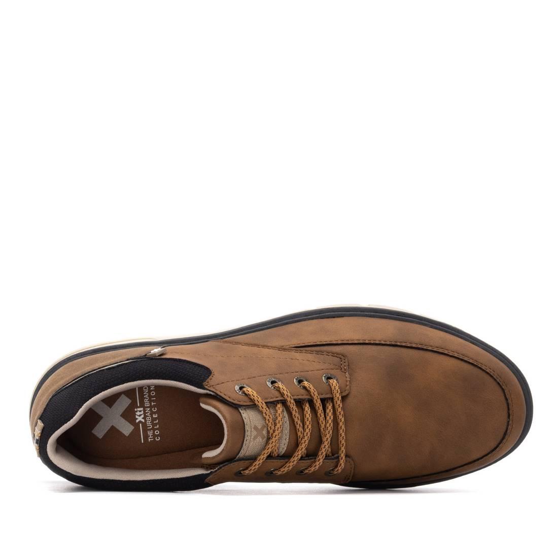 Zapatilla de hombre plano Xti 14462602