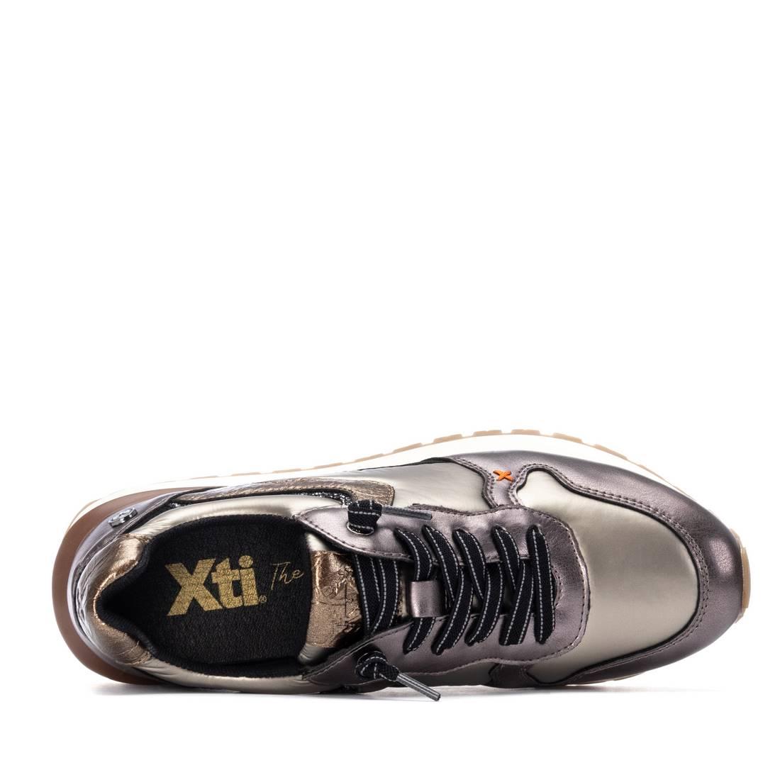 Zapatilla de mujer plano Xti 14448502