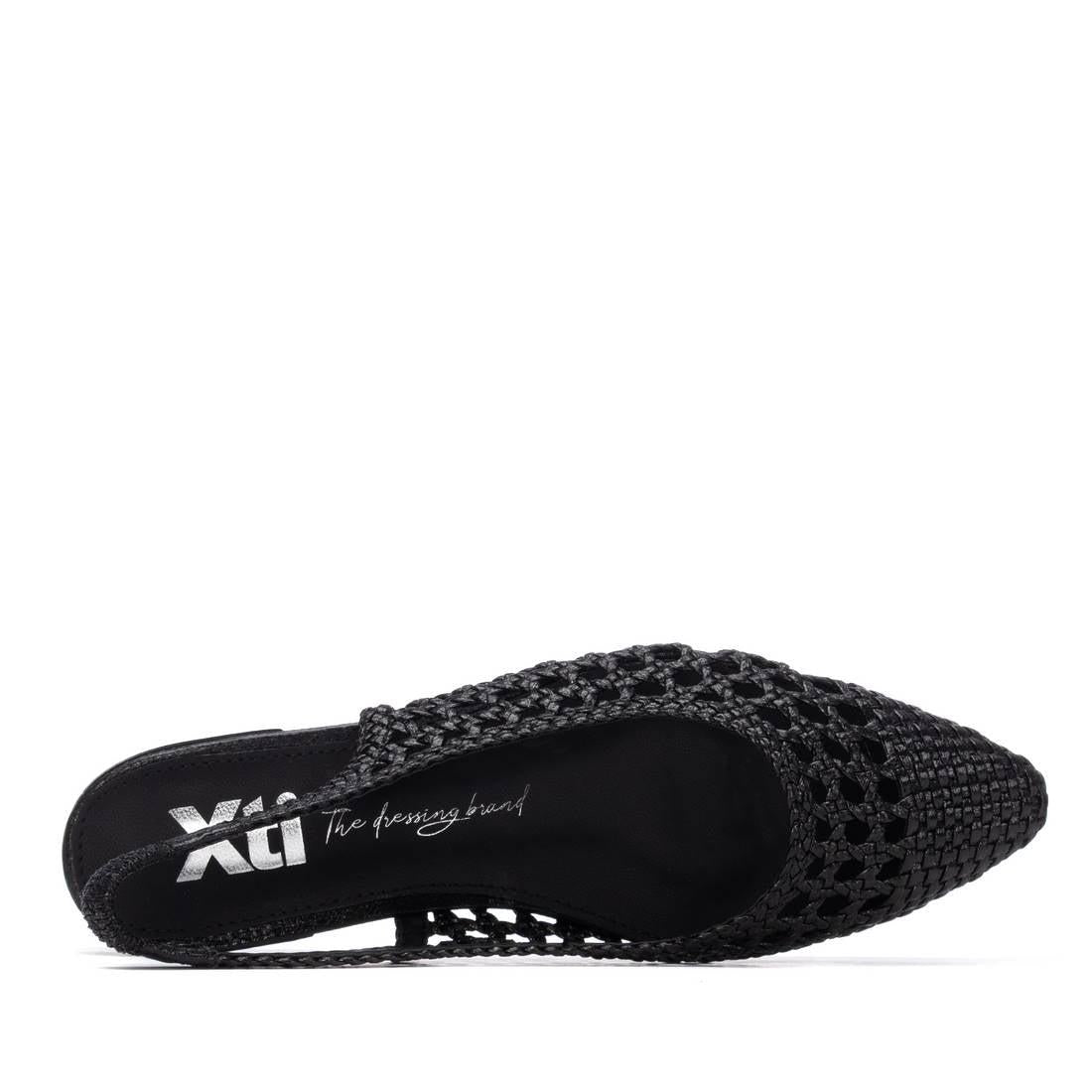 Zapato de mujer plano Xti 14530004