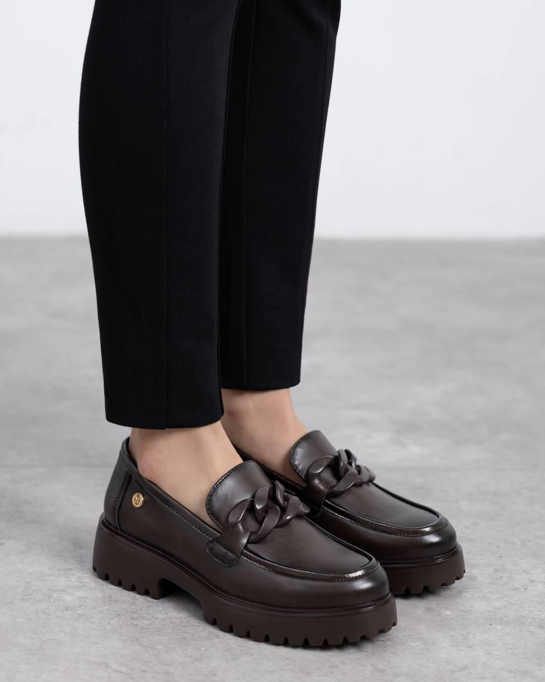 Zapato de mujer plano Xti 14449102