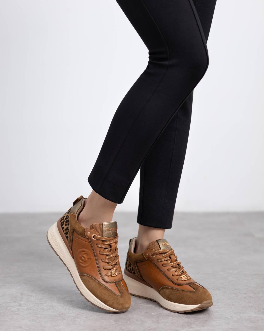 Zapatilla plana de mujer Carmela 16244103