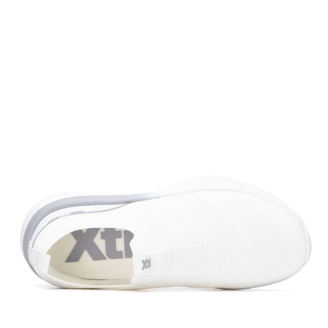 Zapatilla de mujer plano Xti 14539302