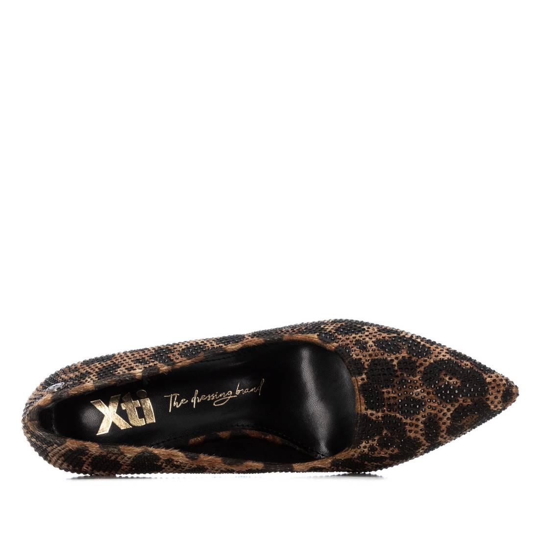 Zapato de mujer con tacón Xti 14424701