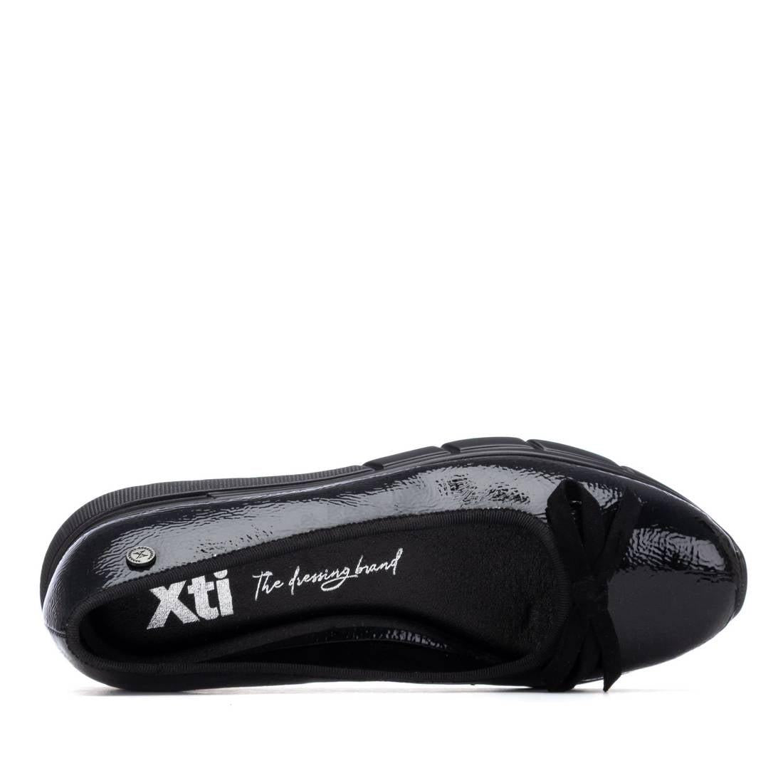 Zapato de mujer plano Xti 14457802