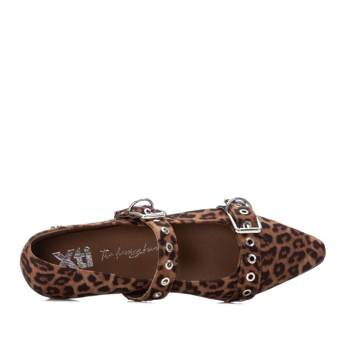 Zapato de mujer plano Xti 14426601